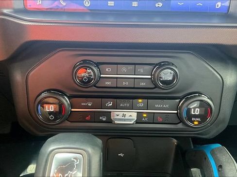 Used 2023 Ford Bronco Outer Banks AWD/4WD image 31