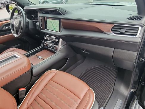 Used 2023 GMC Yukon XL Denali Ultimate AWD/4WD image 30