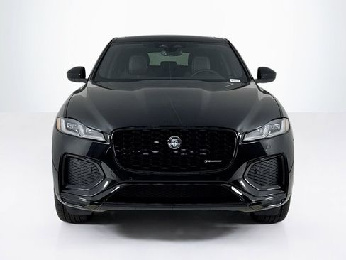 Certified 2025 Jaguar F-PACE R-Dynamic S image 8