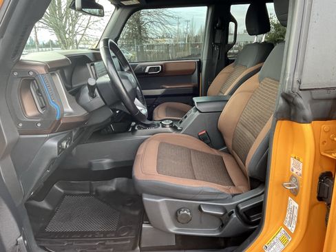 Used 2022 Ford Bronco Outer Banks image 11