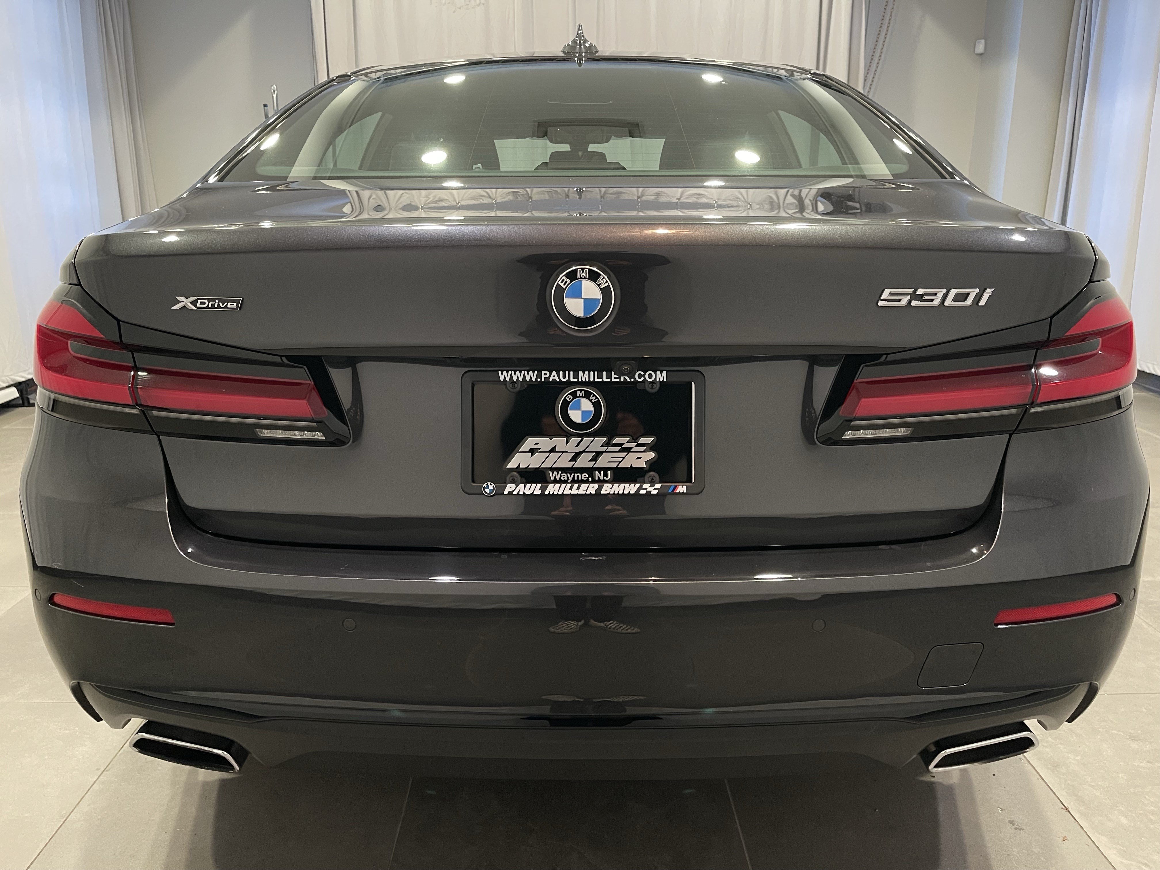 Used 2021 BMW 530i xDrive w/ Convenience Package AWD/4WD image 5