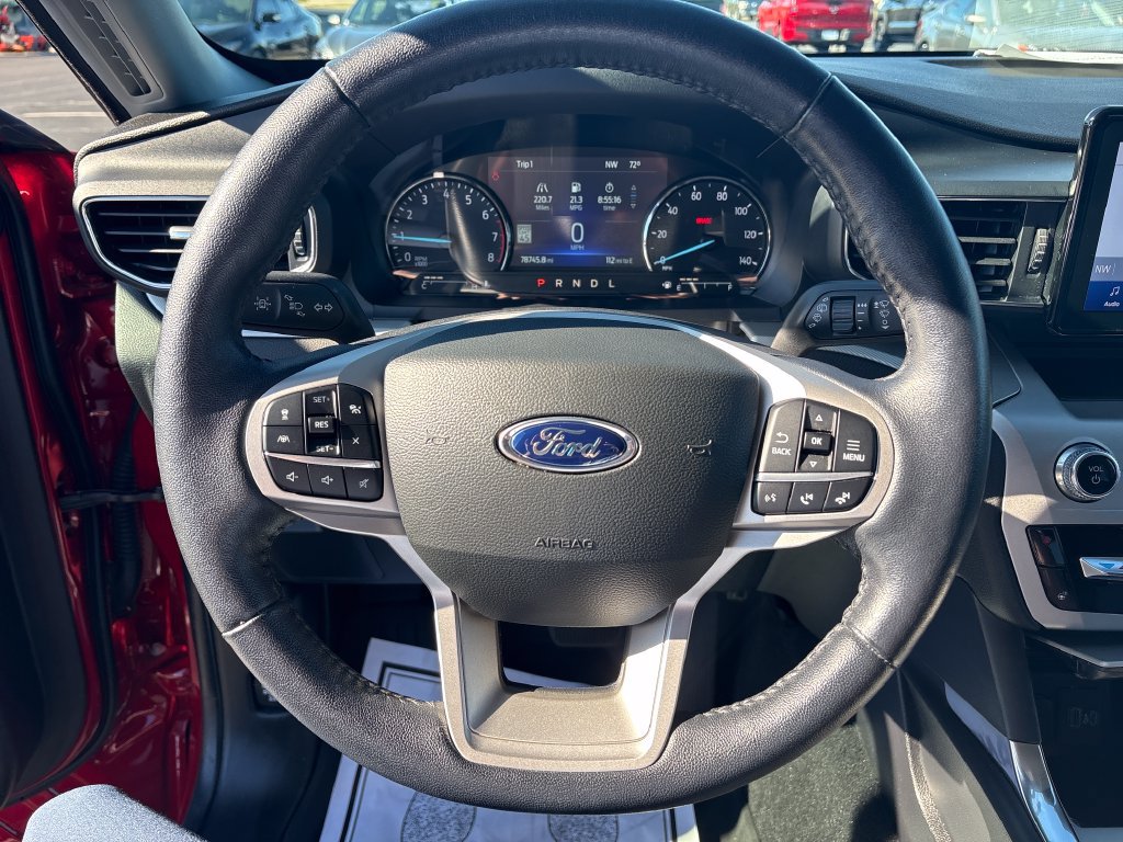 Used 2022 Ford Explorer XLT w/ Equipment Group 202A RWD image 13