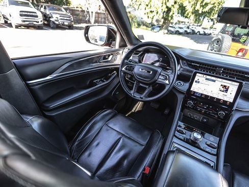 Used 2021 Jeep Grand Cherokee L Overland w/ Advanced Protech Group III image 20