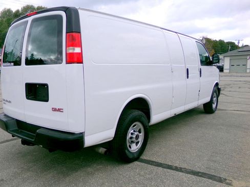 Used 2016 GMC Savana 2500 Extended image 5