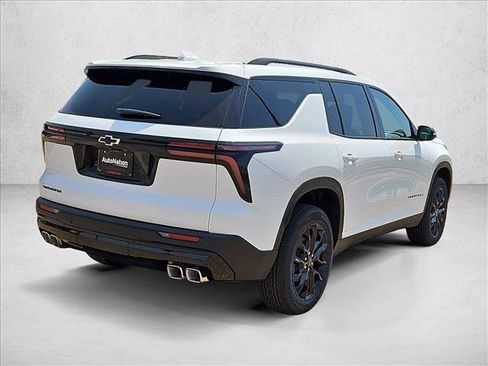 New 2026 Chevrolet Traverse LT w/ Midnight/Sport Edition FWD image 2