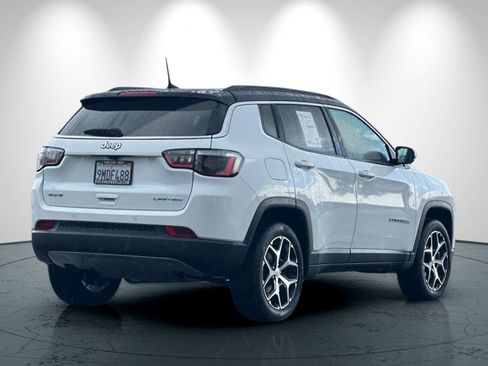 Certified 2024 Jeep Compass Limited image 4