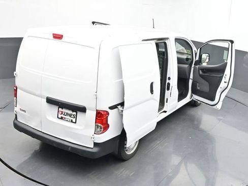 Used 2021 Nissan NV200 S image 58