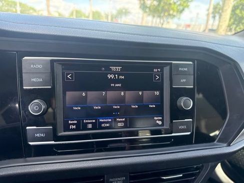 Used 2024 Volkswagen Jetta Sport FWD image 13