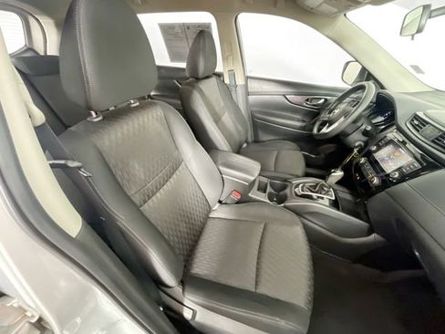 Used 2018 Nissan Rogue S FWD image 27