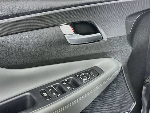 Used 2022 Hyundai Santa Fe SEL w/ Convenience + Premium Package FWD image 18