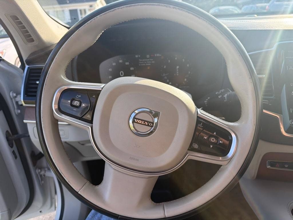 Used 2017 Volvo XC90 T6 Inscription w/ Vision Package AWD/4WD image 23