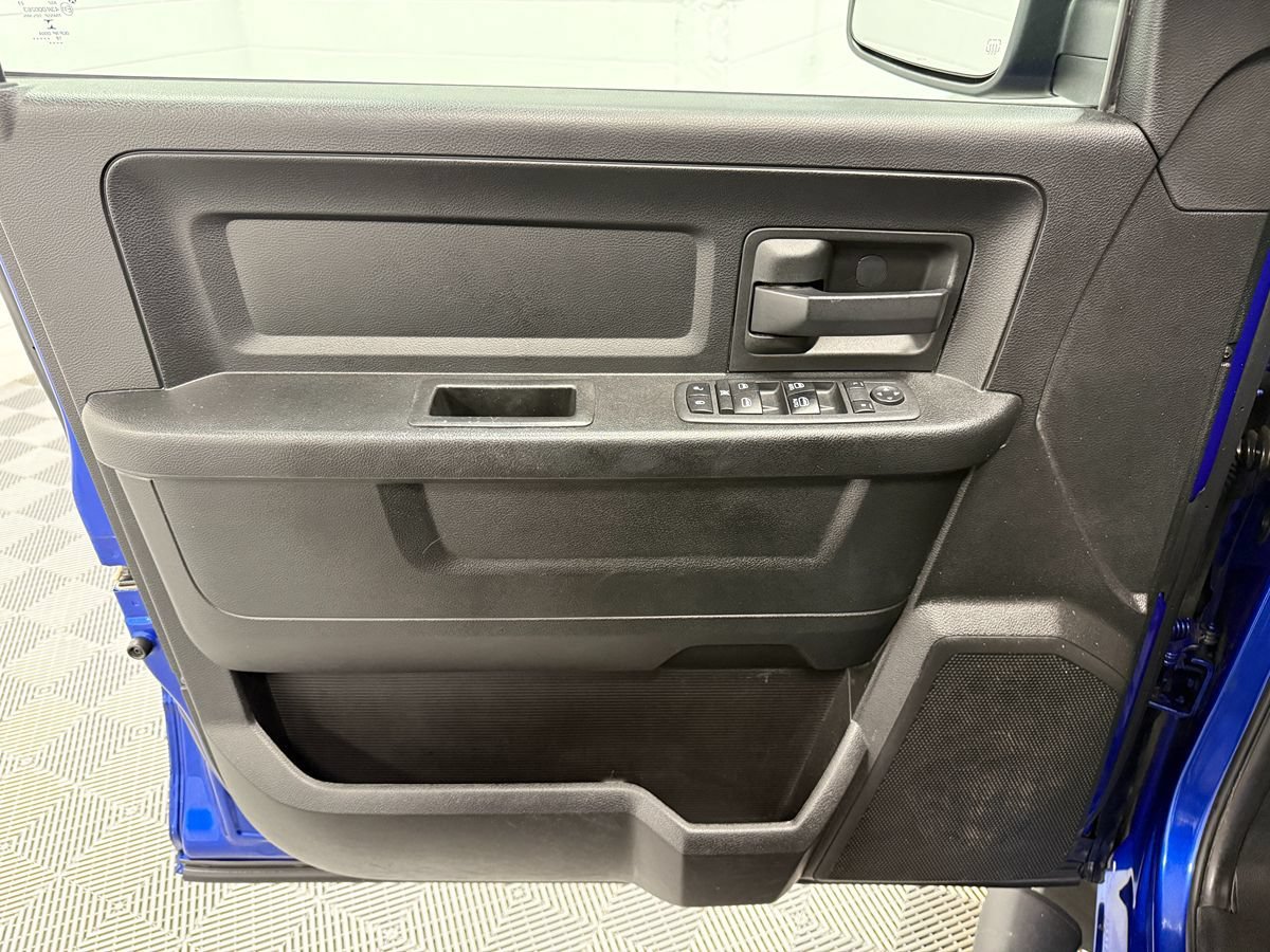 Used 2019 RAM 1500 Express w/ Wheel & Sound Group AWD/4WD image 9
