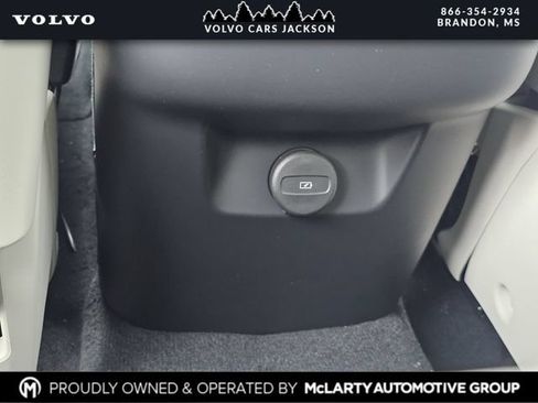 New 2026 Volvo XC90 B6 Ultra w/ Lounge Package AWD/4WD image 17