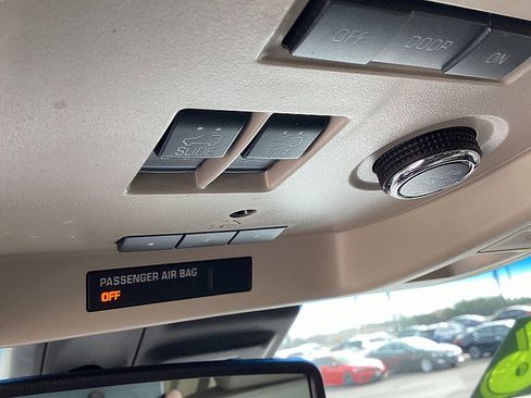 Used 2016 Chevrolet Suburban LTZ image 15