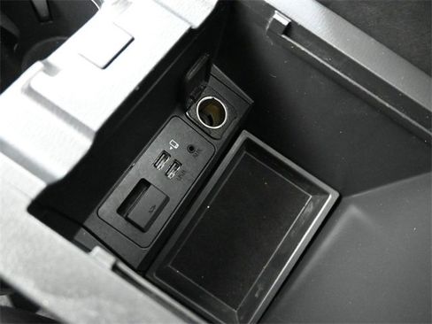 Used 2017 MAZDA CX-5 Touring w/ Preferred Equipment Package image 18