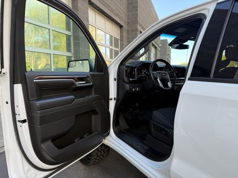 Used 2022 GMC Sierra 1500 Elevation AWD/4WD image 34