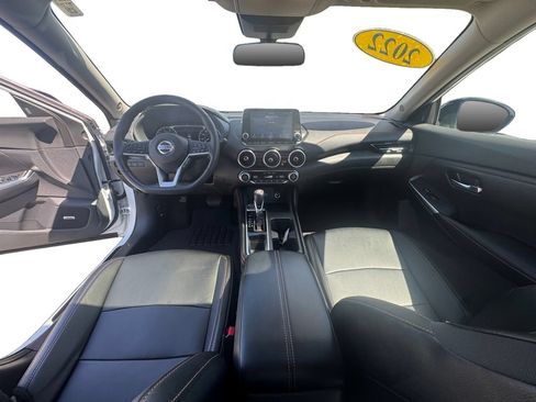 Used 2022 Nissan Sentra SR w/ SR Premium Package FWD image 21