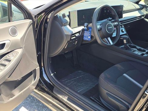 New 2026 Hyundai Sonata SE FWD image 8