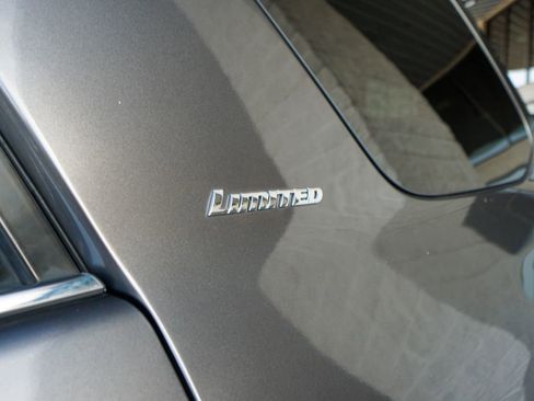 Used 2018 Toyota 4Runner Limited image 8