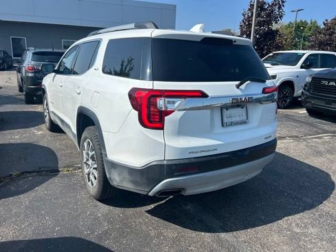 Used 2022 GMC Acadia SLT w/ Trailering Package AWD/4WD image 2