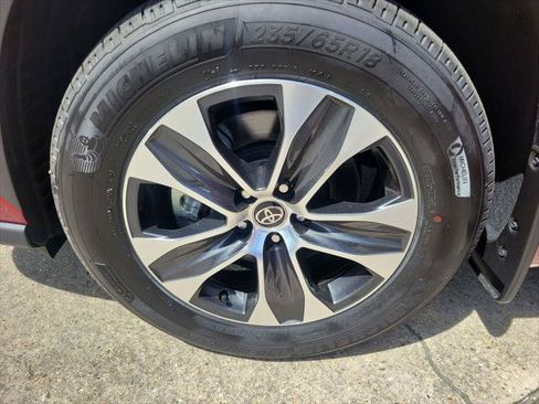Certified 2026 Toyota Highlander XLE AWD/4WD image 43