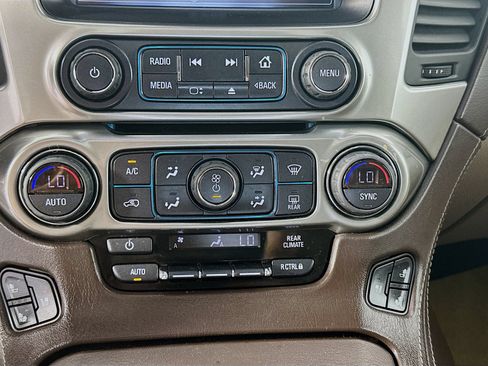 Used 2018 Chevrolet Tahoe Premier AWD/4WD image 16