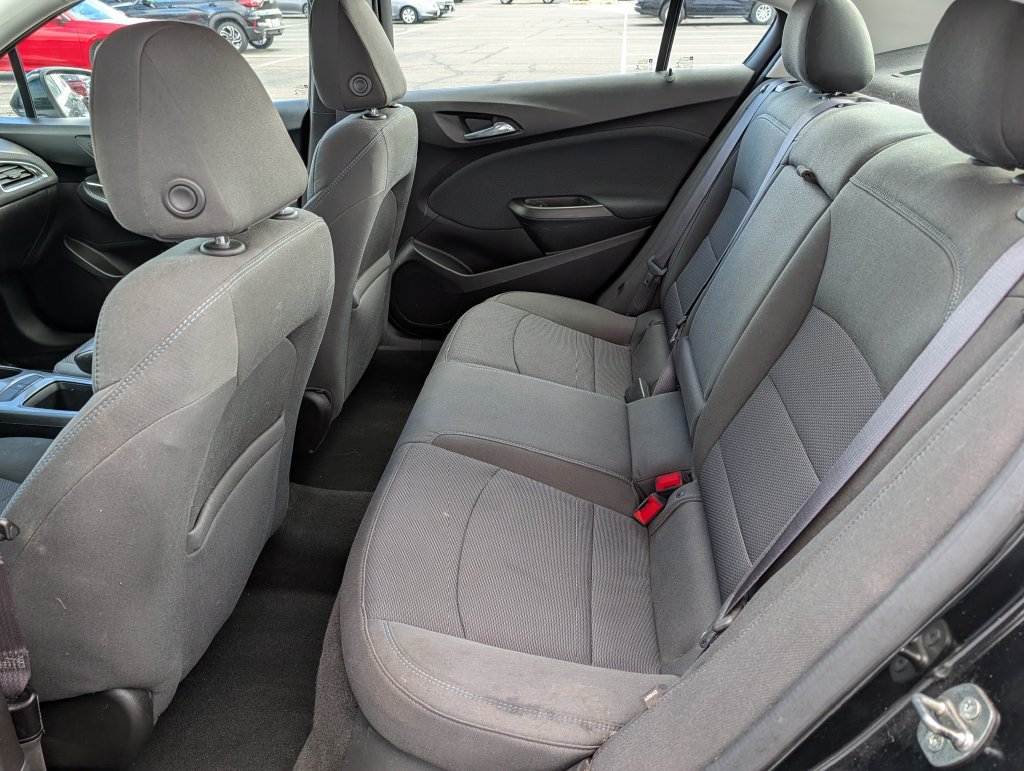 Used 2016 Chevrolet Cruze LT w/ Convenience Package FWD image 16
