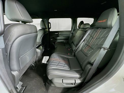 New 2025 Nissan Armada PRO-4X image 32