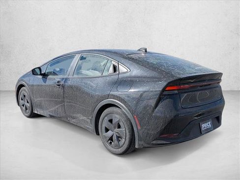 Used 2025 Toyota Prius LE image 7