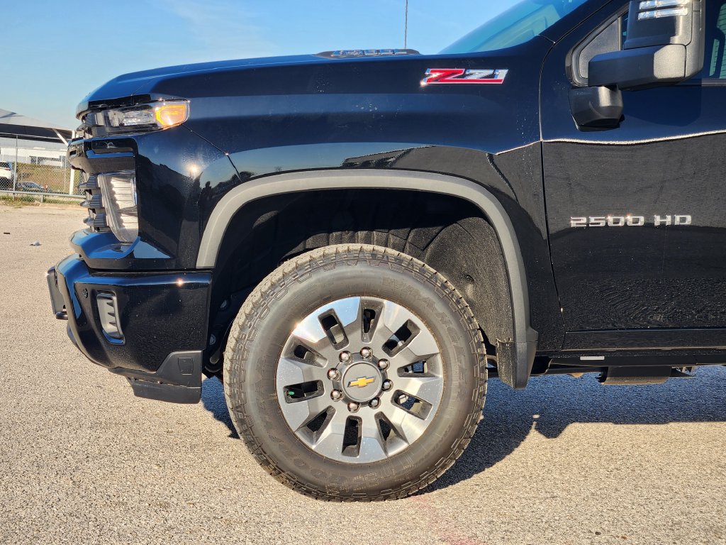 New 2026 Chevrolet Silverado 2500 Custom w/ Custom Value Package AWD/4WD image 5