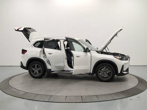 Used 2024 BMW X1 xDrive28i w/ Convenience Package AWD/4WD image 17