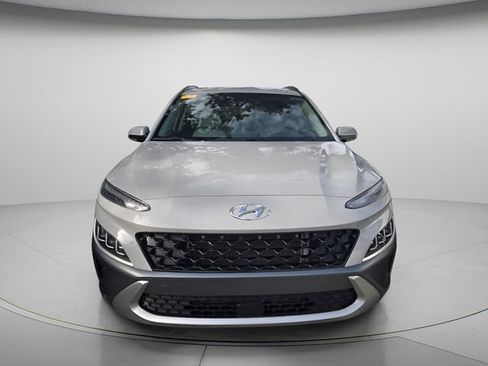 Used 2023 Hyundai Kona Limited w/ Cargo Package FWD image 3