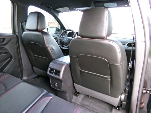 Used 2023 Chevrolet Equinox RS FWD image 15