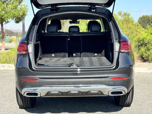 Used 2021 Mercedes-Benz GLC 300 4MATIC image 15