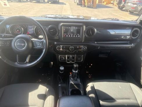 Certified 2022 Jeep Wrangler Unlimited Sport AWD/4WD image 17