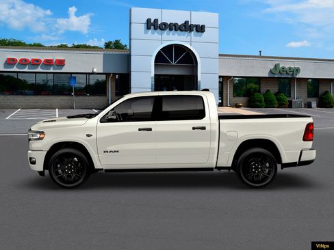New 2026 RAM 1500 Laramie AWD/4WD image 3