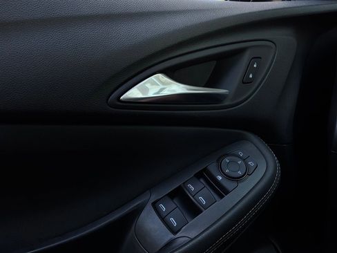 Used 2025 Buick Encore GX Preferred FWD image 19