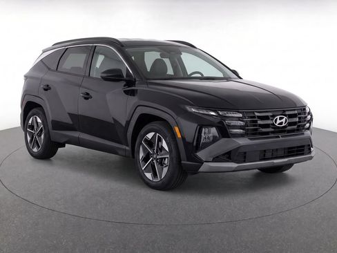Used 2026 Hyundai Tucson SEL Plus FWD image 2
