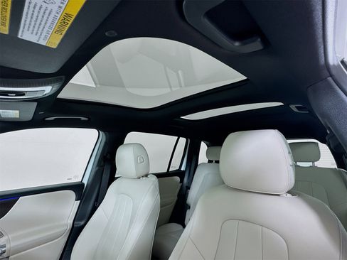 New 2026 Mercedes-Benz GLB 250 GLB 250 image 23