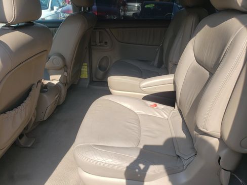 Used 2004 Toyota Sienna XLE AWD/4WD image 21