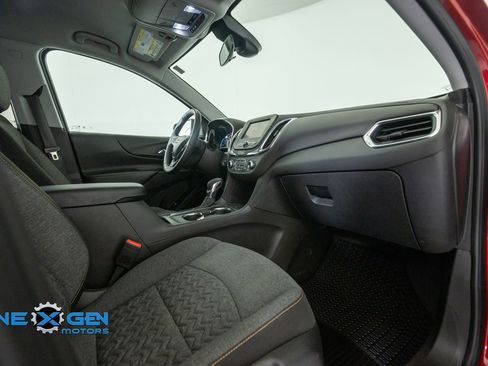 Used 2024 Chevrolet Equinox LT FWD image 38