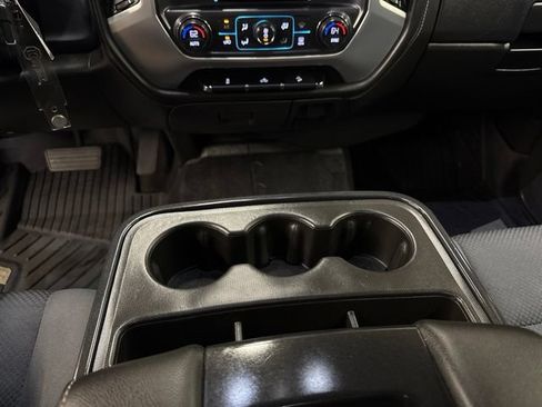 Used 2018 GMC Sierra 1500 SLE w/ SLE Value Package AWD/4WD image 18