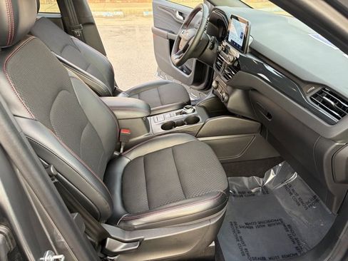 Used 2023 Ford Escape ST-Line Select image 40