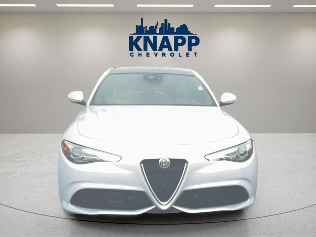 Used 2022 Alfa Romeo Giulia Ti AWD/4WD image 8