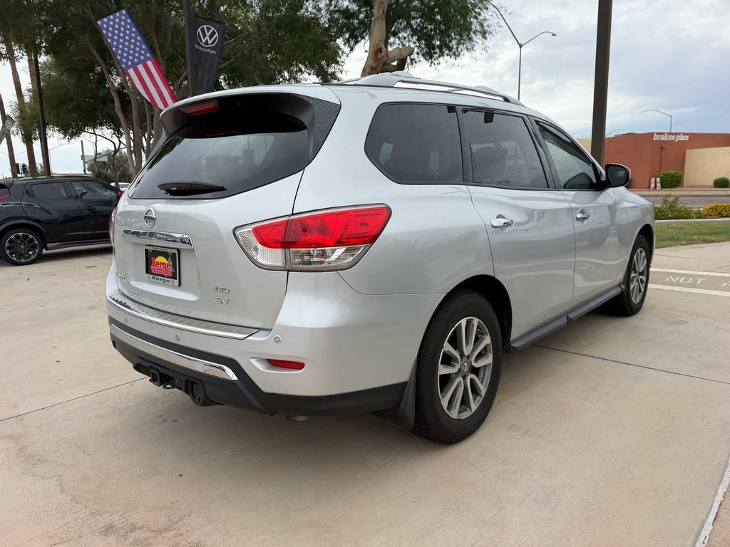 Used 2016 Nissan Pathfinder SV w/ Trailer Tow Package AWD/4WD image 4