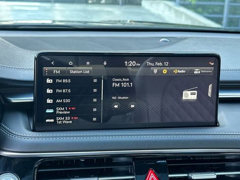 Used 2025 Genesis G70 3.3T Advanced w/ Sport Prestige Package image 17