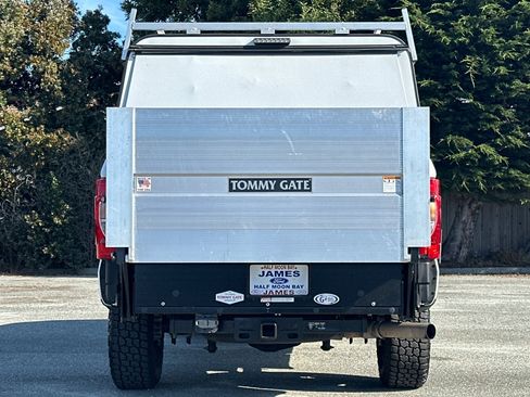 Used 2022 Ford F350 XL w/ Power Equipment Group RWD image 4