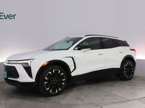 Used 2024 Chevrolet Blazer EV RS AWD/4WD image 18