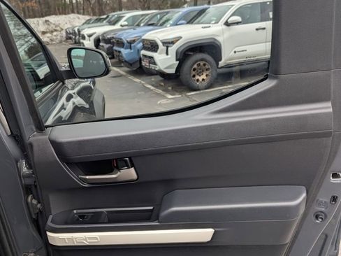 Certified 2024 Toyota Tacoma TRD Off-Road AWD/4WD image 16