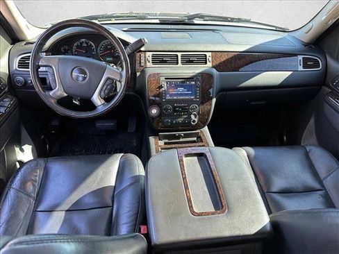 Used 2010 GMC Sierra 1500 Denali AWD/4WD image 14